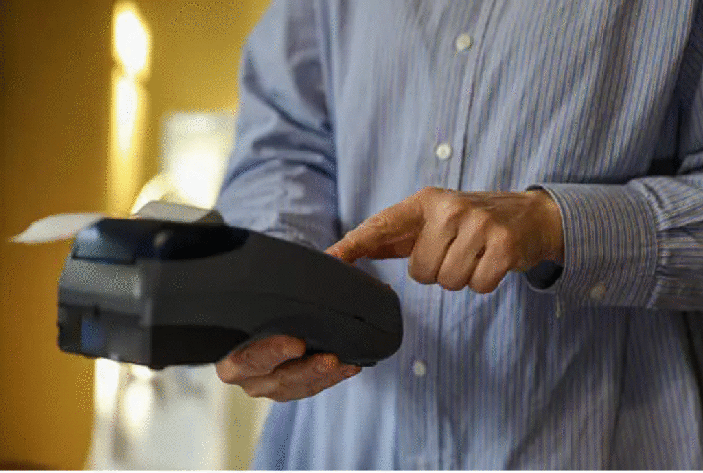 Gulf Bank Expands Eid Banking Services with New Notes and Mobile Transfers